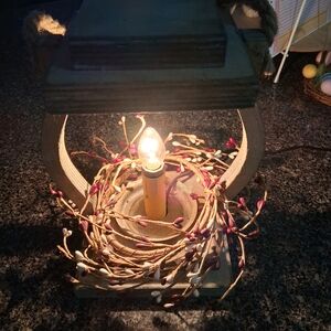 Wooden Lantern Table Lamp with Berry Garland Accent